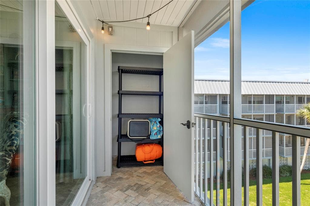 315 N CAUSEWAY C-402 photo 19