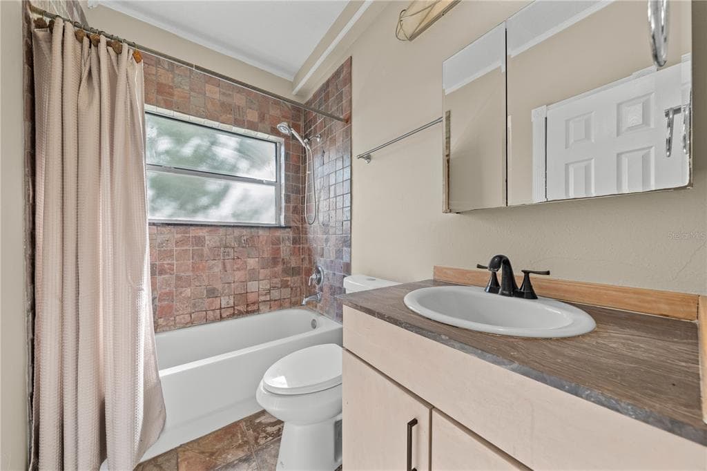 2664 EMERALD LAKE COURT 2664 photo 6