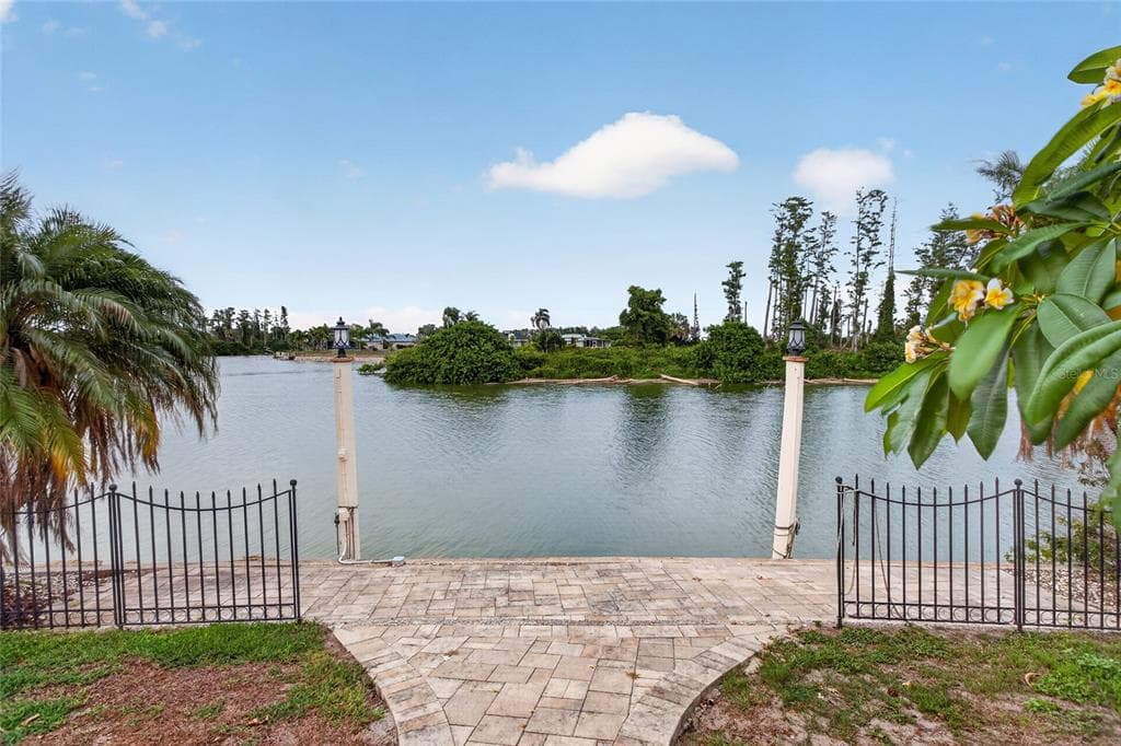 1411 JACOBSON CIRCLE 1