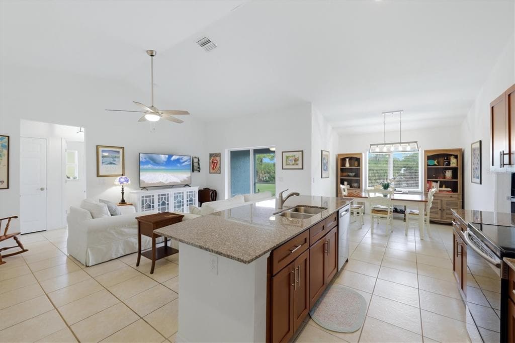 150 BAYTREE DRIVE photo 12