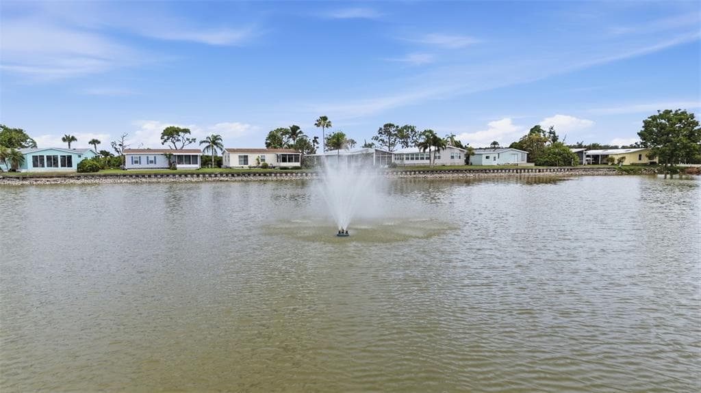520 IMPERIAL DRIVE photo 3