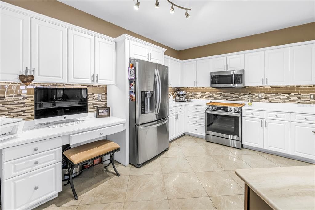 16750 GULF BOULEVARD 313 photo 7