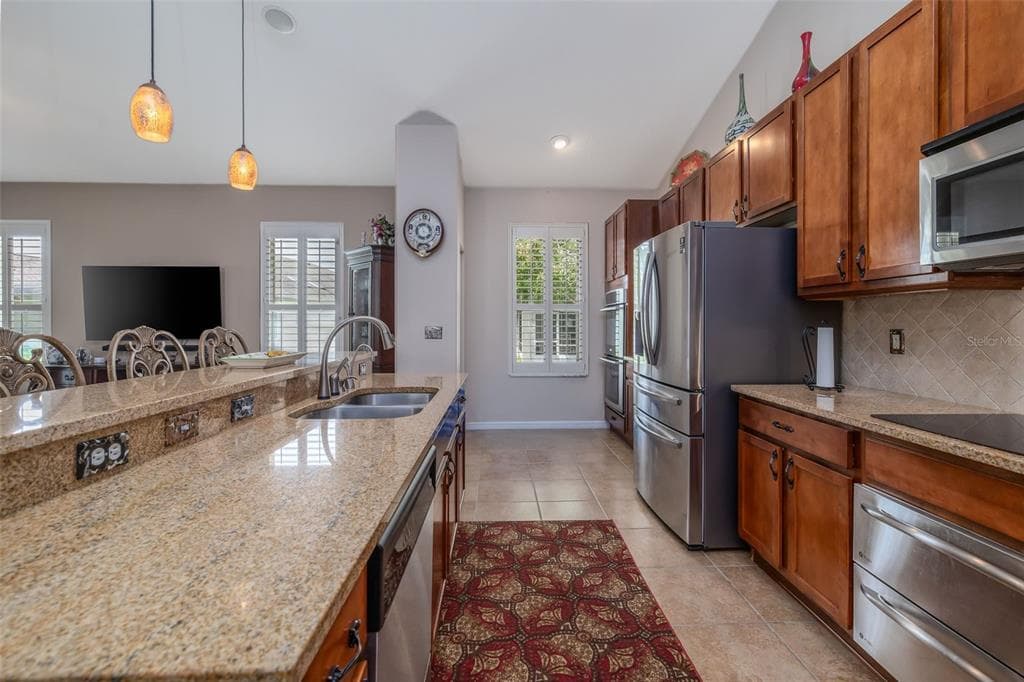 61 RAINTREE CIRCLE photo 12