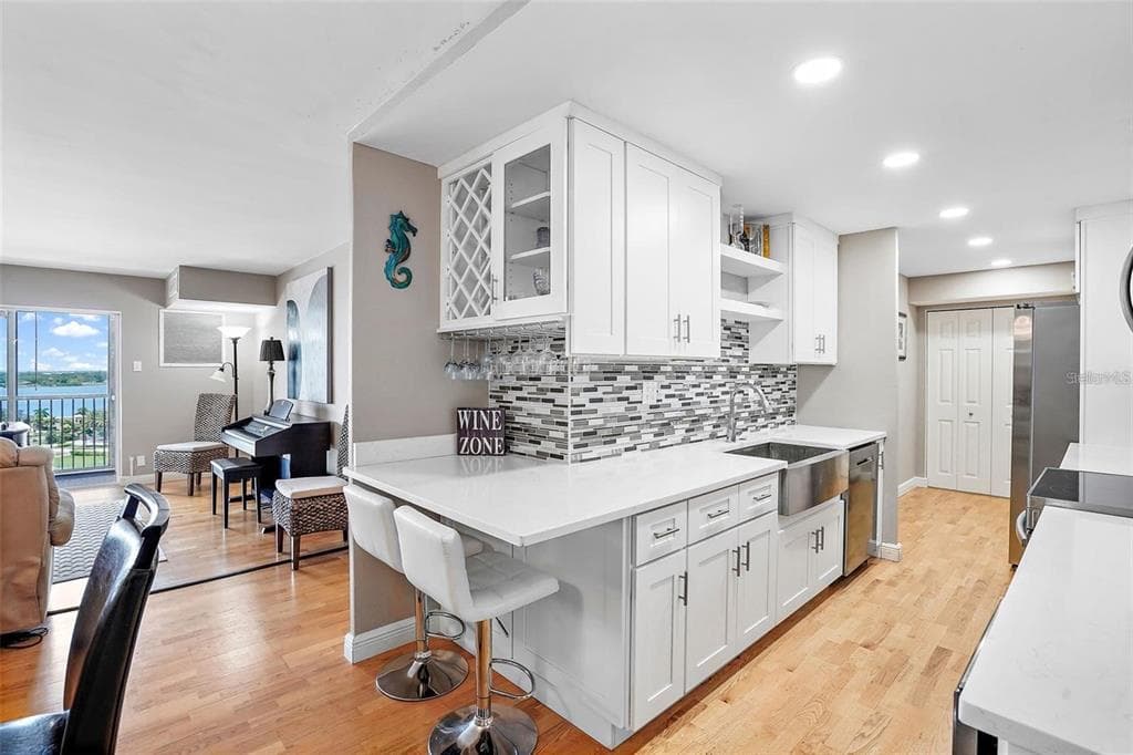 10355 PARADISE BOULEVARD #1010-1011 4