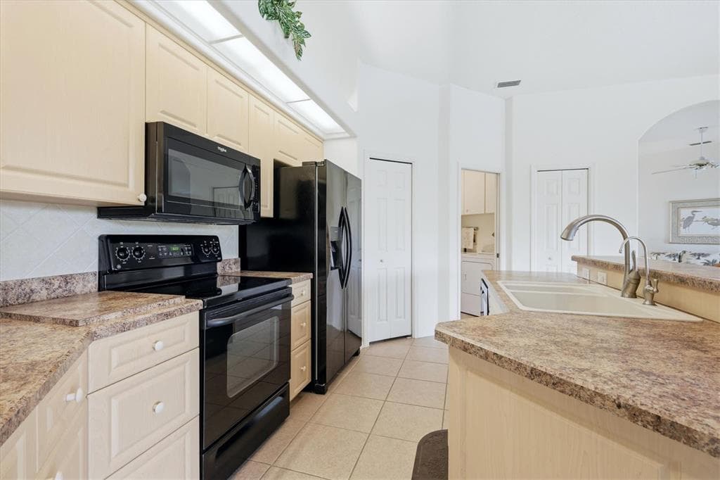 3175 VILLAGE LANE photo 15