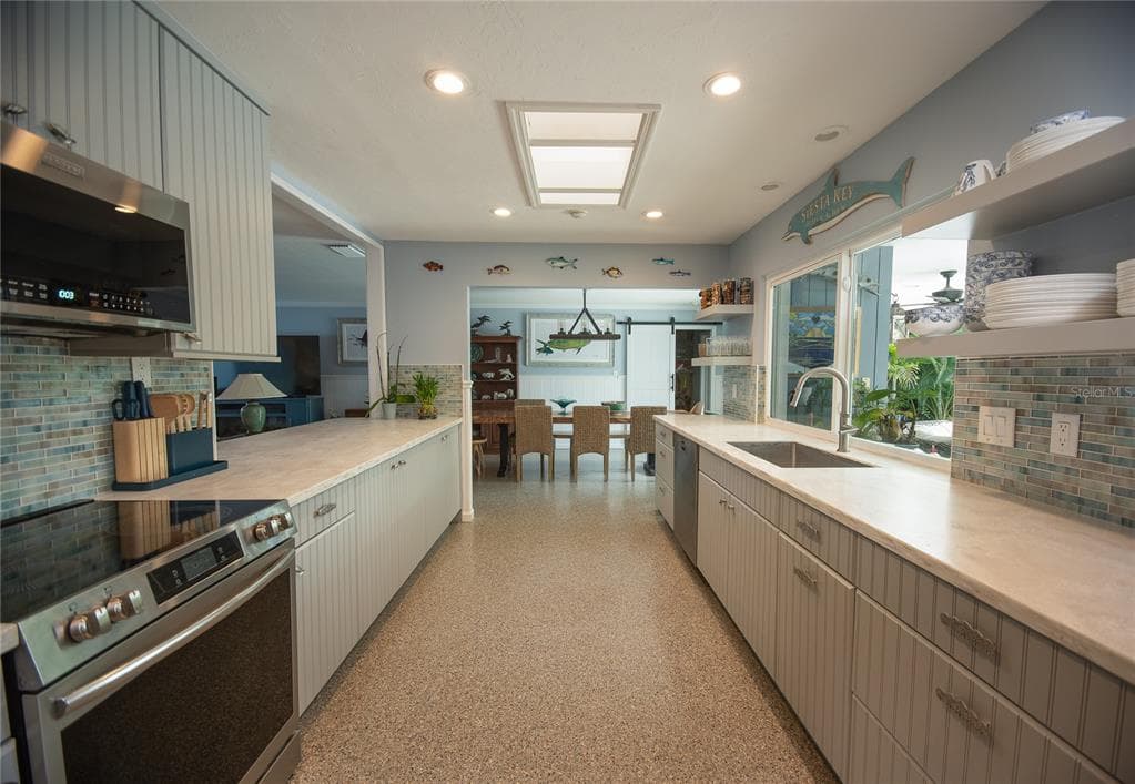 4925 PRIMROSE PATH photo 9