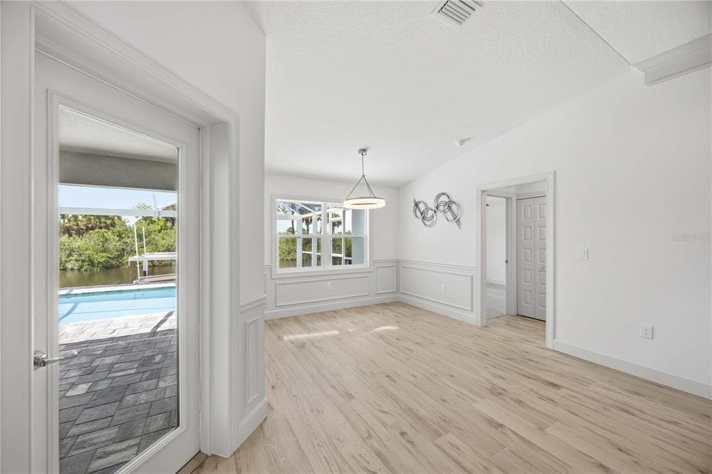 2483 HERRON TERRACE photo 16