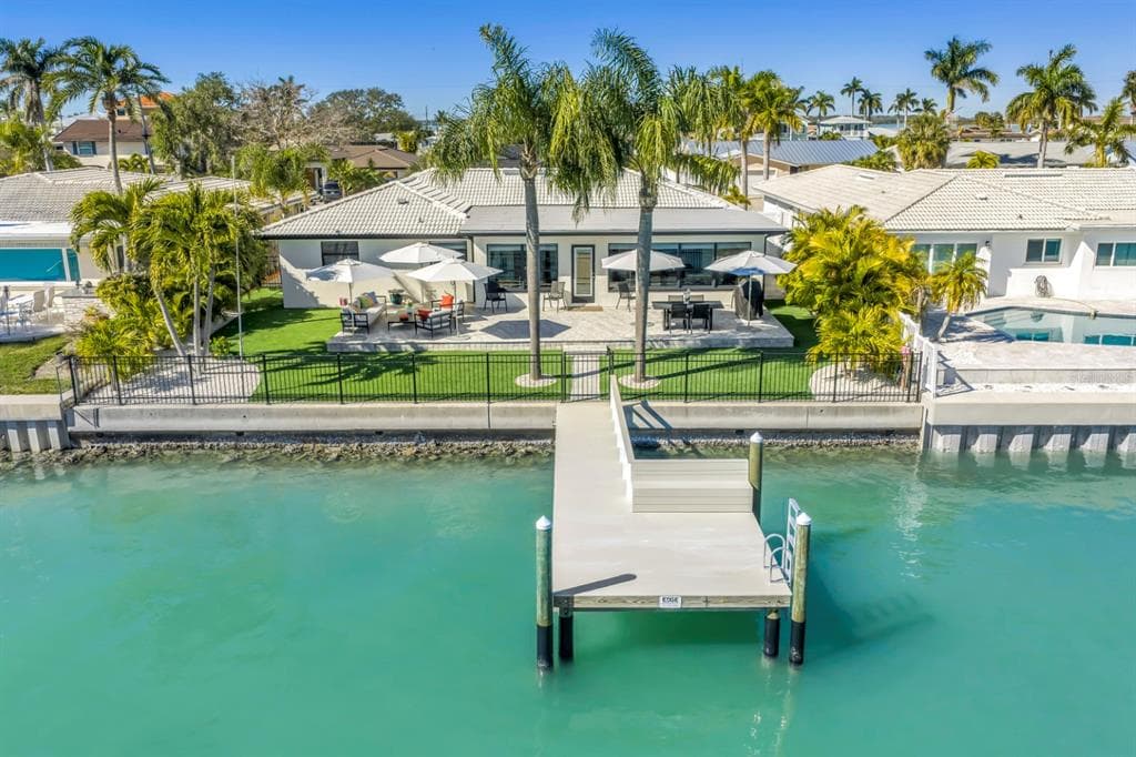 795 CAPRI BOULEVARD 2