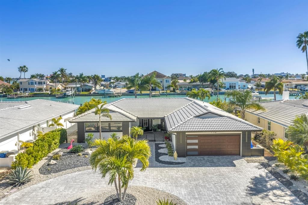 795 CAPRI BOULEVARD 1