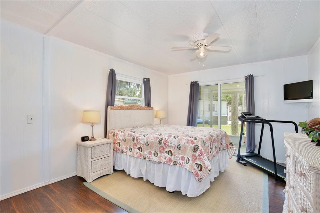 105 CANAL VIEW photo 17