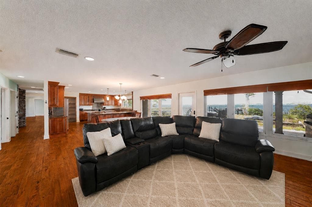 4900 RIVERVIEW BOULEVARD photo 17