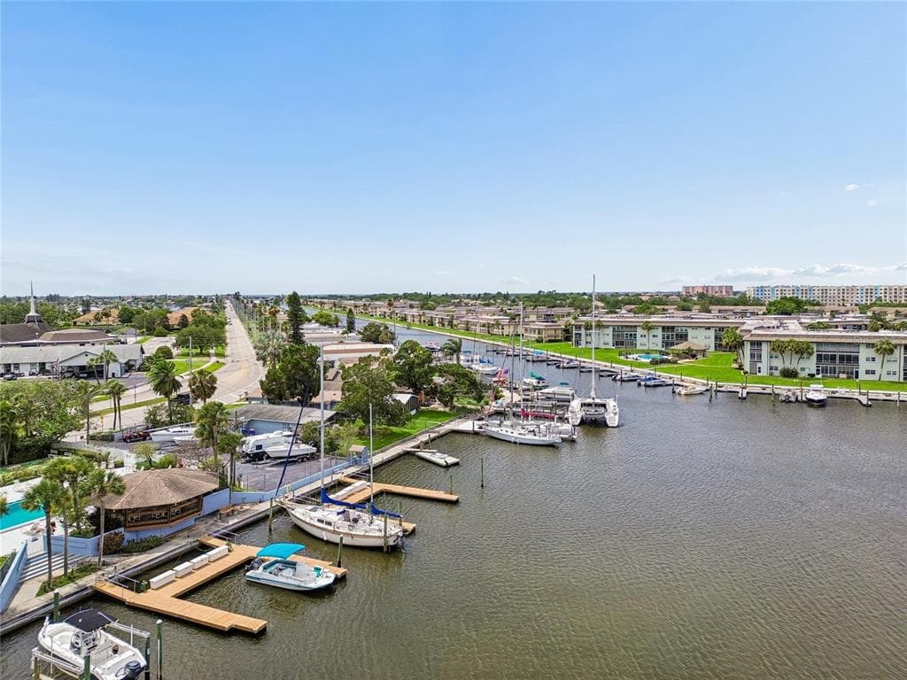 4939 FLORAMAR TERRACE #610 2
