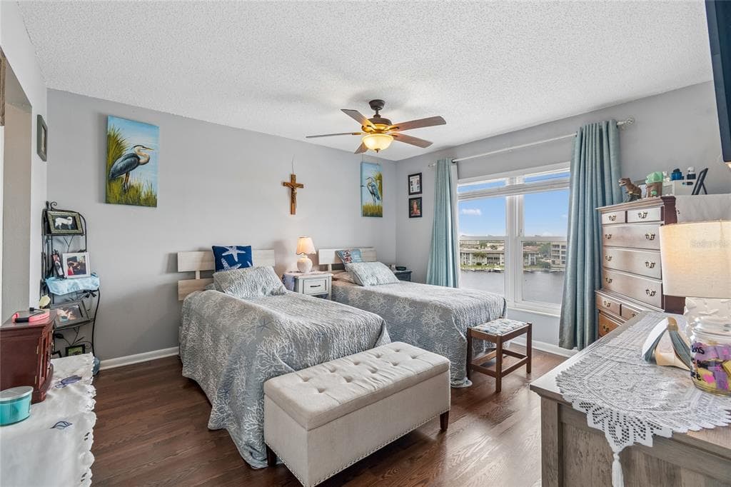 4939 FLORAMAR TERRACE #610 5