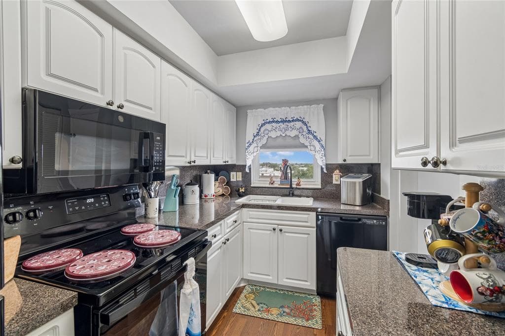 4939 FLORAMAR TERRACE #610 4