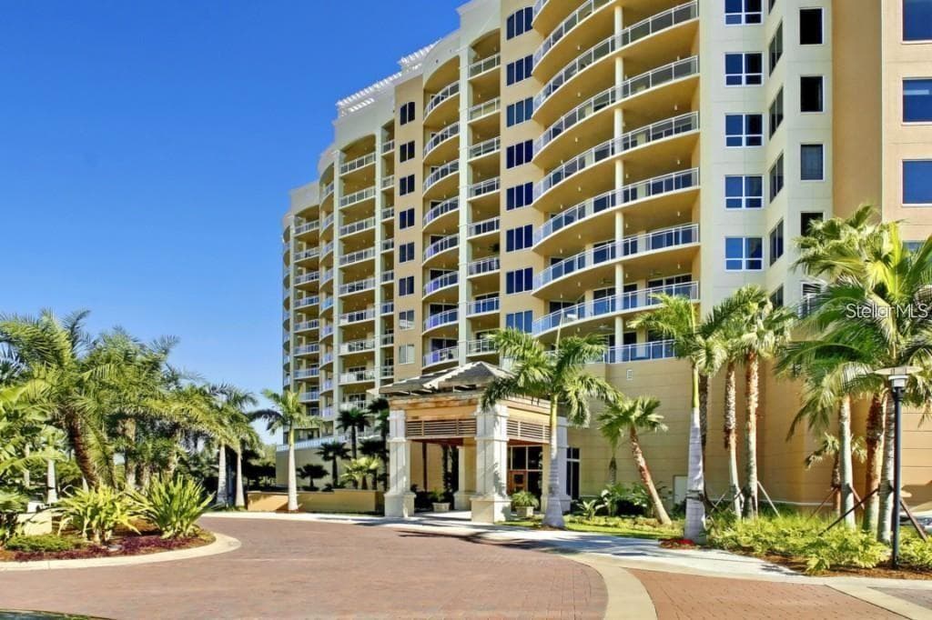 1300 BENJAMIN FRANKLIN DRIVE 301 photo 2