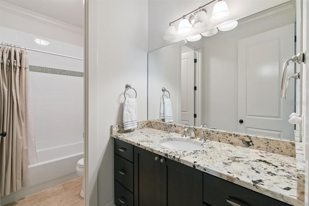 2240 VENETIAN WAY photo 17