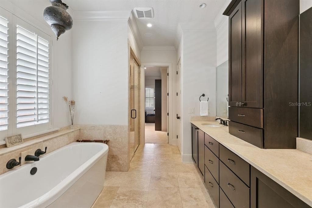 2240 VENETIAN WAY photo 14