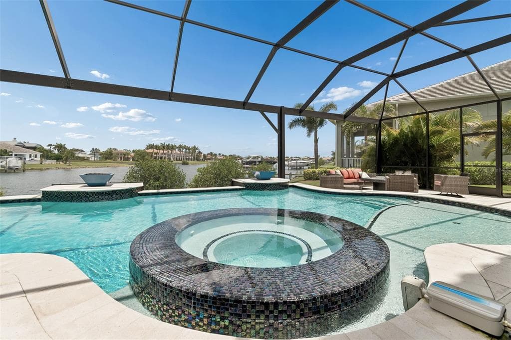 823 MANNS HARBOR DRIVE photo 5