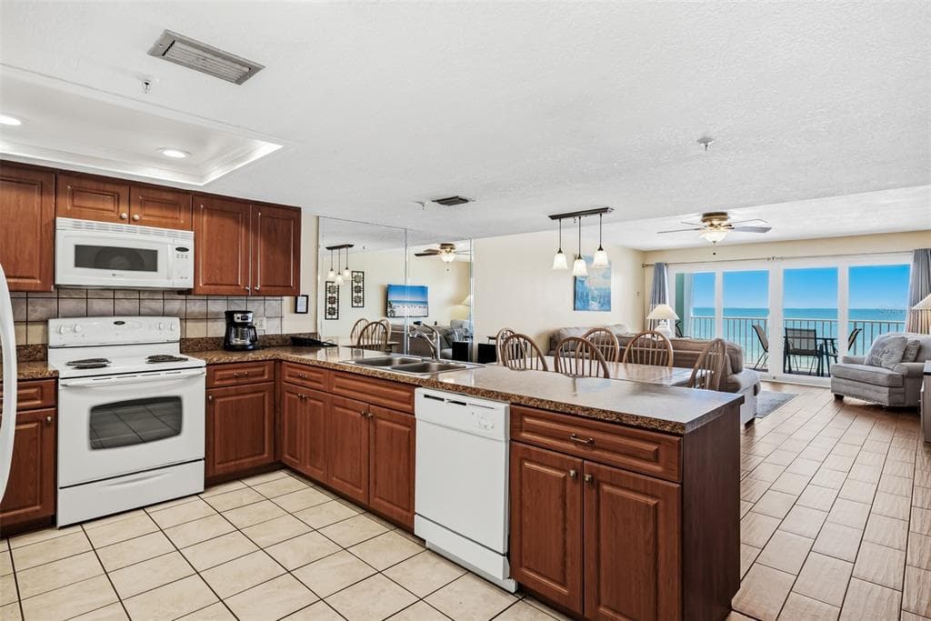 17200 GULF BOULEVARD 202 photo 15