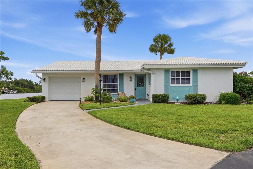 24 OAKWOOD DRIVE N #24 2