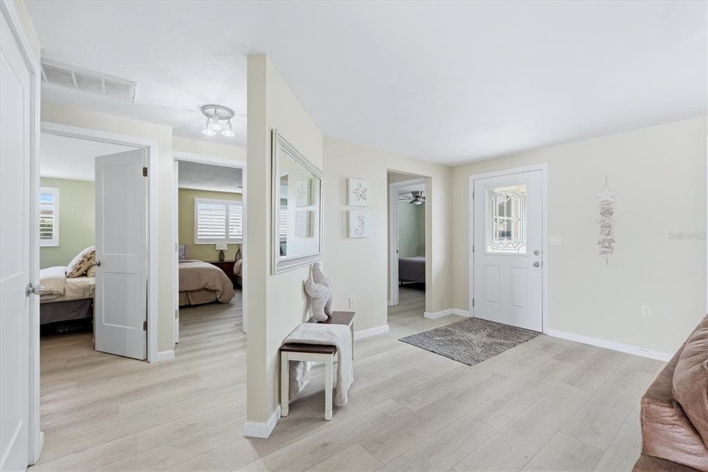 24 OAKWOOD DRIVE N #24 4