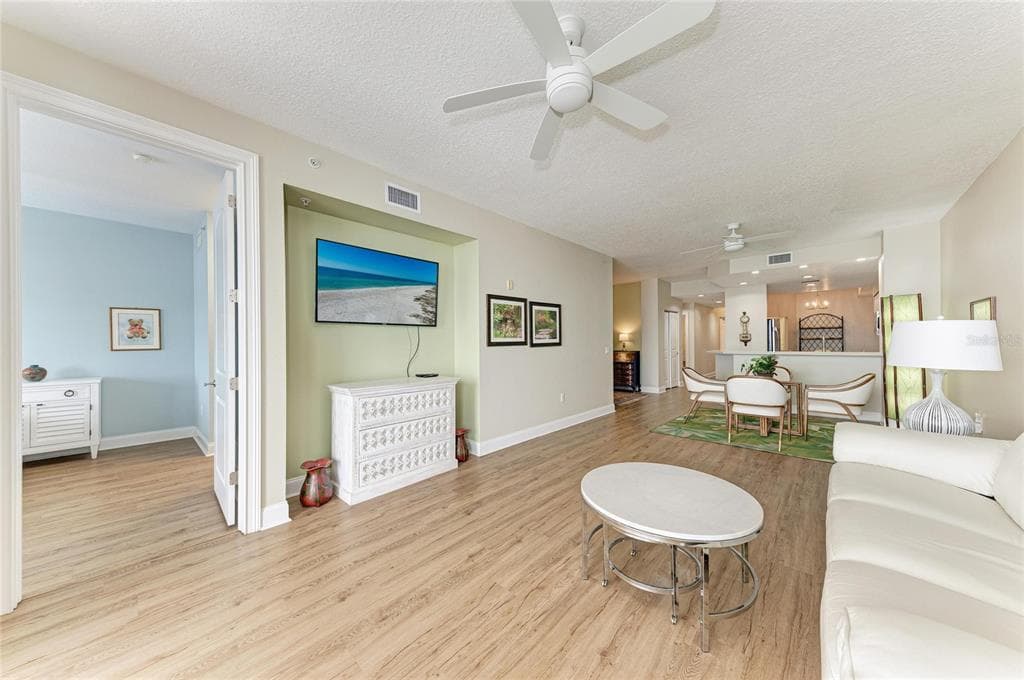 610 RIVIERA DUNES WAY 404 photo 14