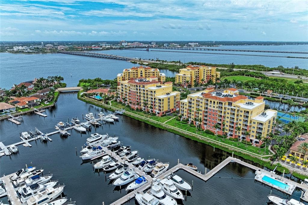 610 RIVIERA DUNES WAY #404 4