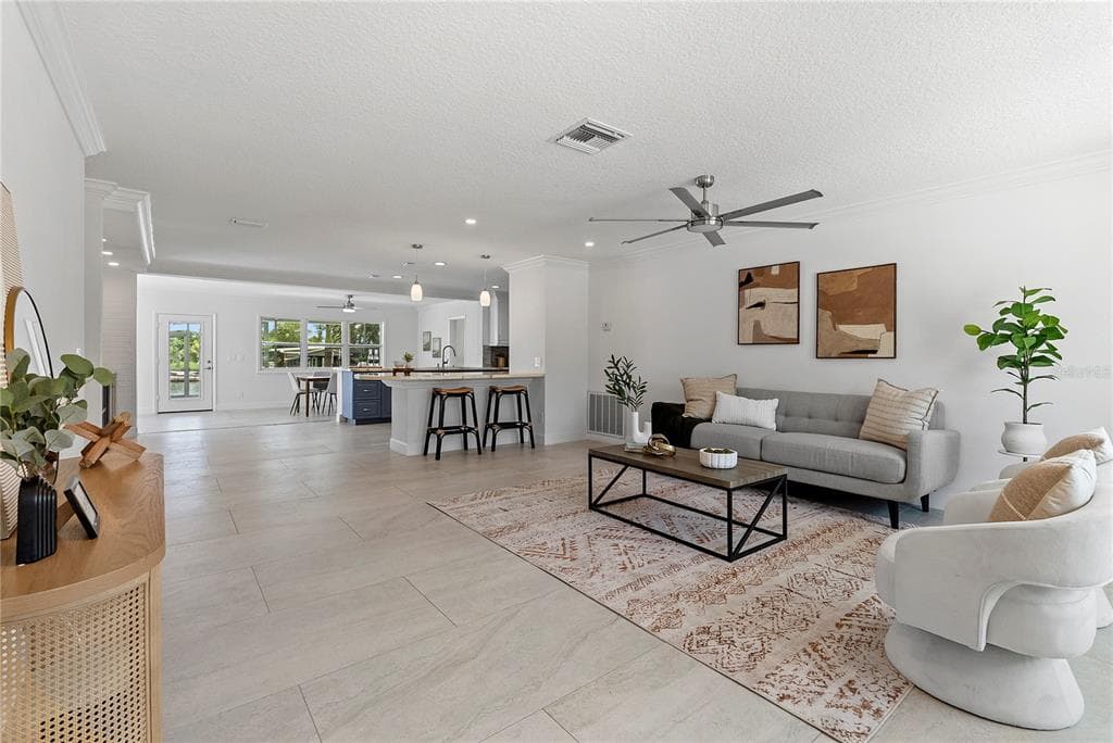 805 LEISEY CIRCLE photo 6