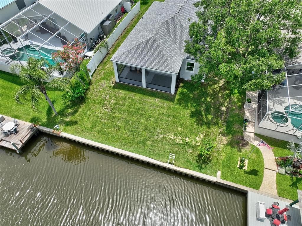 56 COLUMBIA LANE photo 3