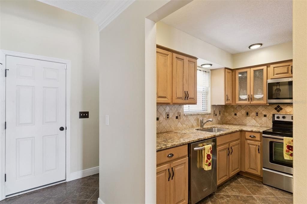 815 CHESTNUT STREET photo 9