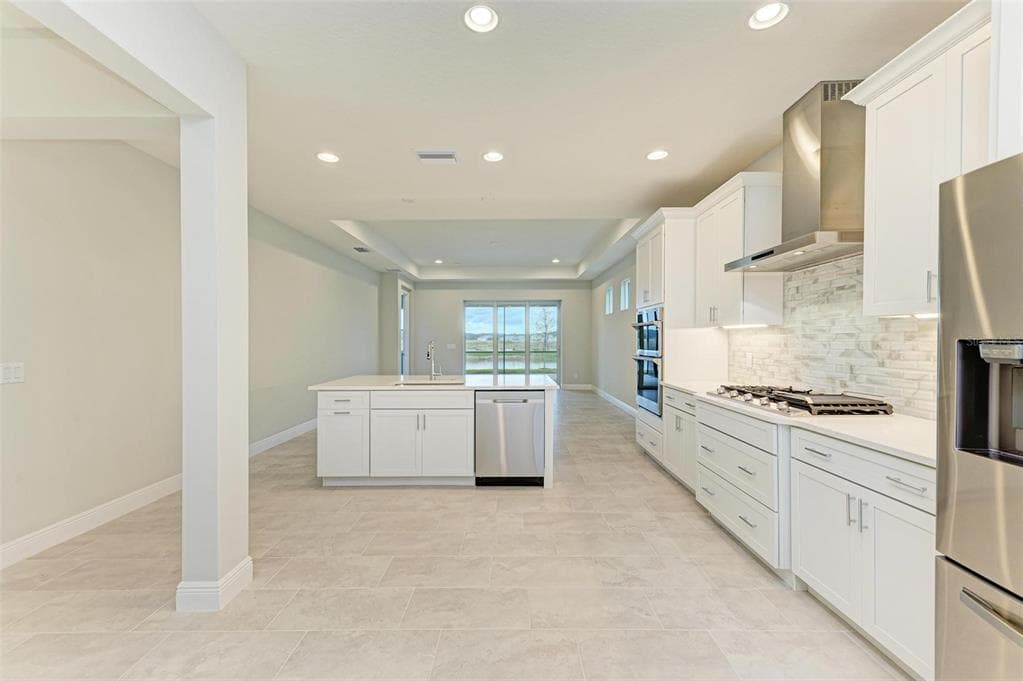 172 VAN GOGH COVE photo 7