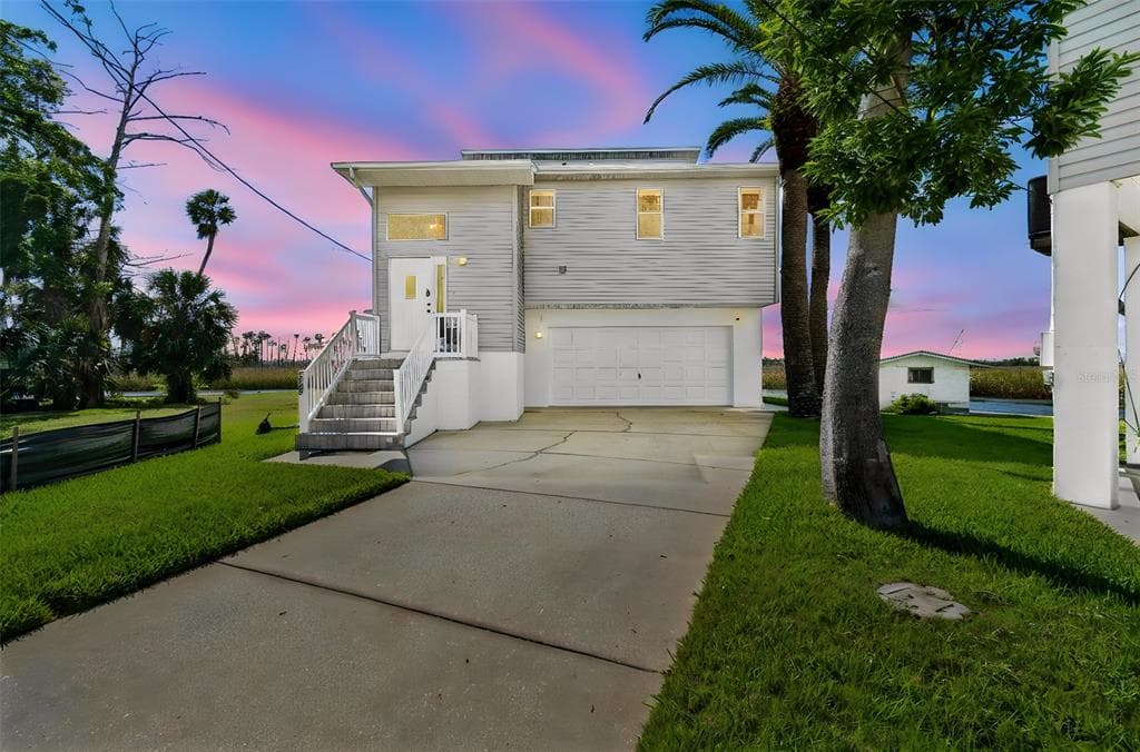 5247 TROPICAL POINT photo 1