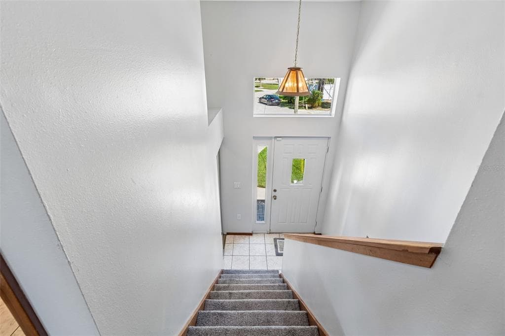 5247 TROPICAL POINT photo 15