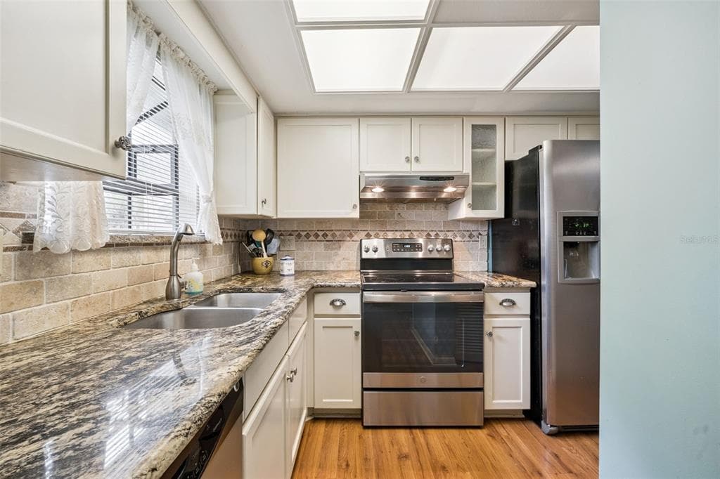 2600 LUCERNE PARK ROAD 521 photo 8