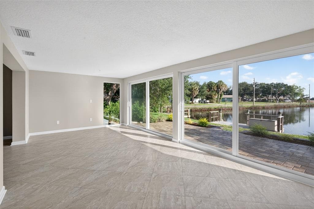 11643 W KING FISHER COURT 200 photo 14