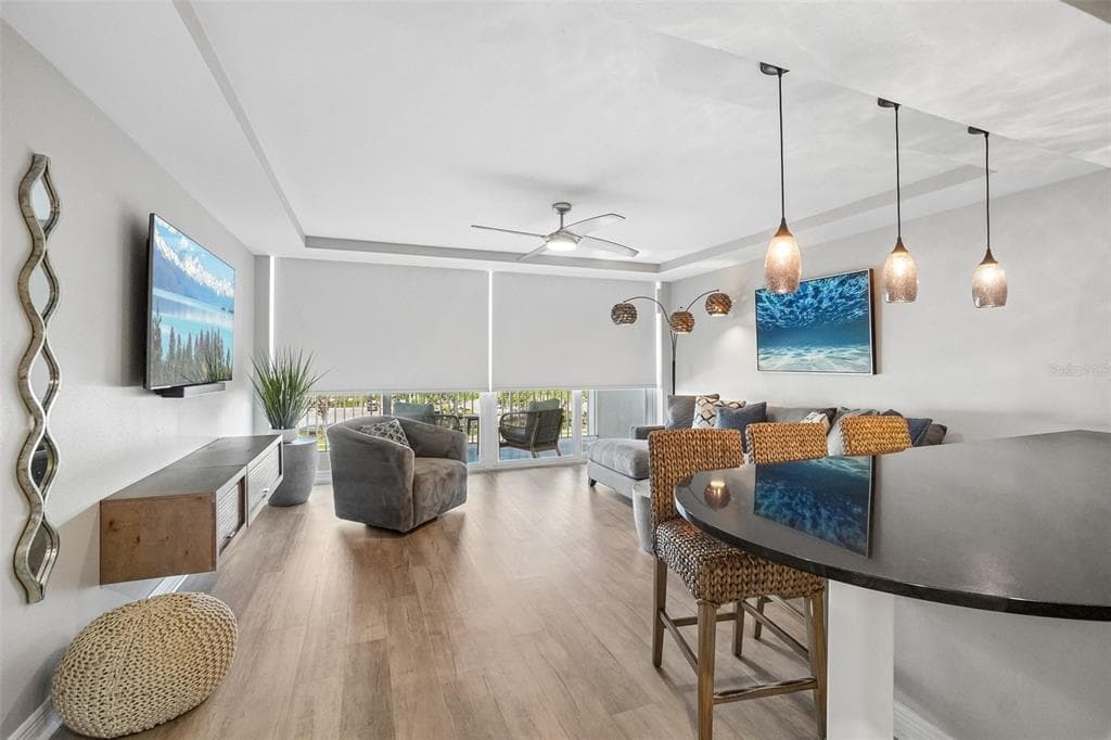 223 ISLAND WAY #4C 3