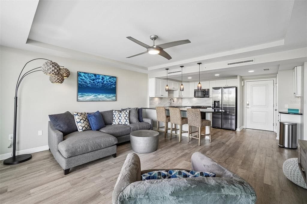 223 ISLAND WAY #4C 5