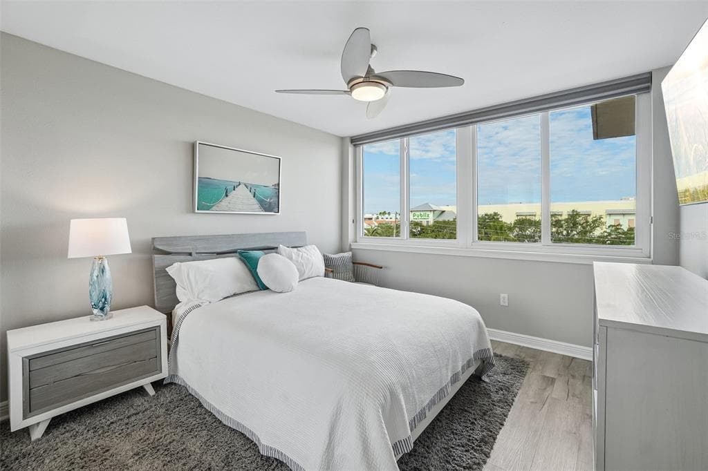 223 ISLAND WAY 4C photo 14