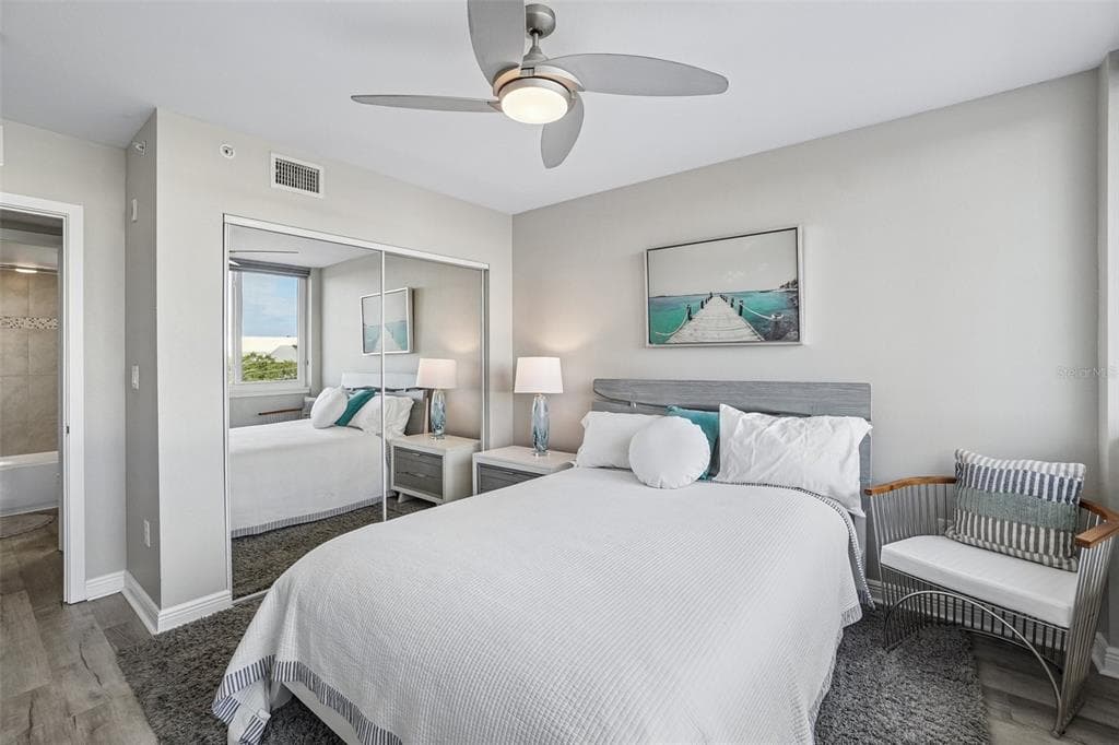 223 ISLAND WAY 4C photo 15