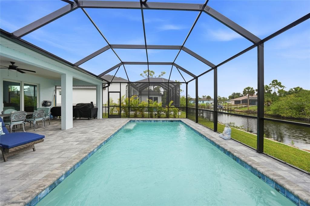 1411 LIGGETT CIRCLE 2