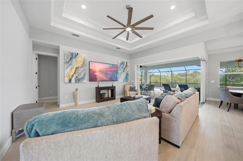 1411 LIGGETT CIRCLE photo 9