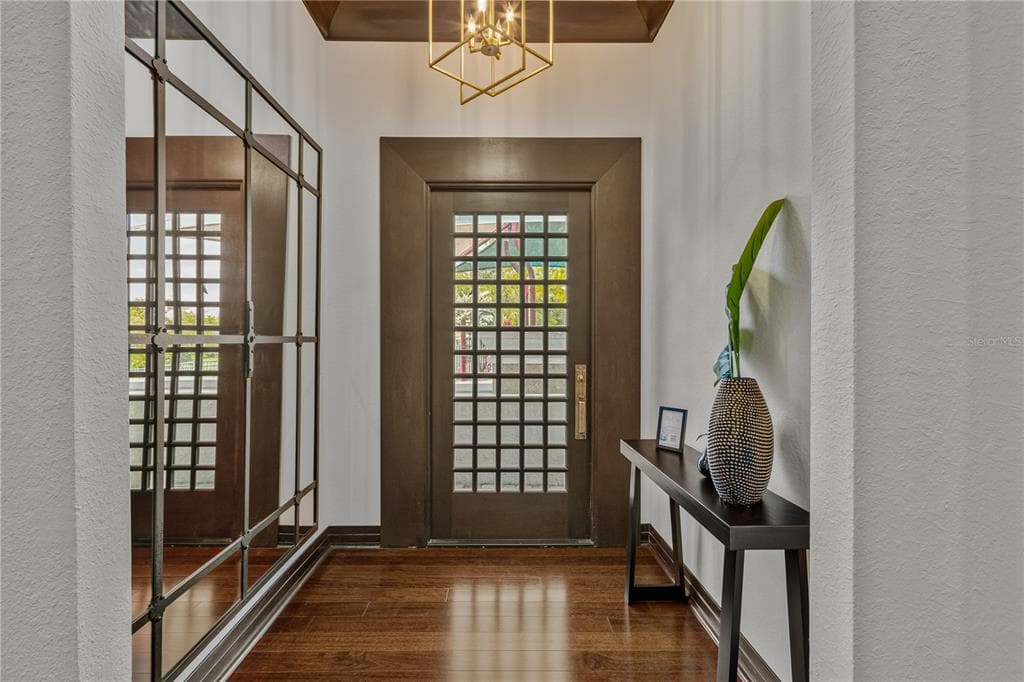 1008 PASEO DEL RIO NE 2