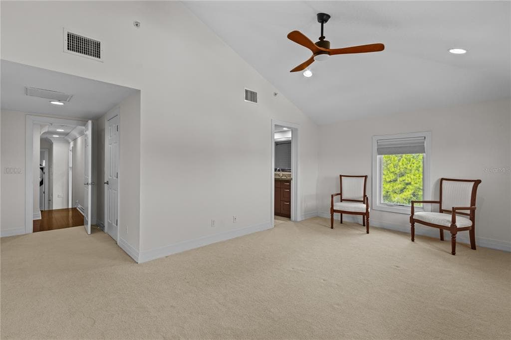 1008 PASEO DEL RIO NE photo 19