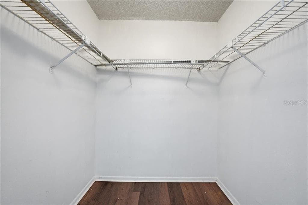 1332 PASADENA 102 photo 21