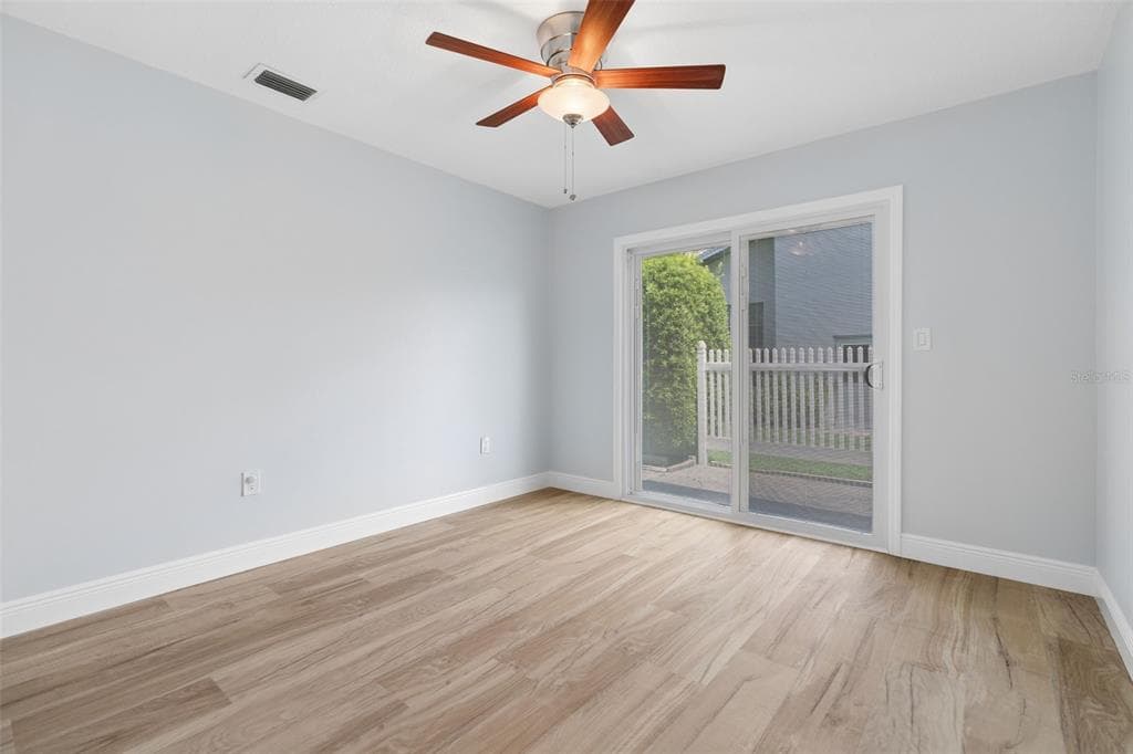 1218 SE 5TH AVENUE photo 25