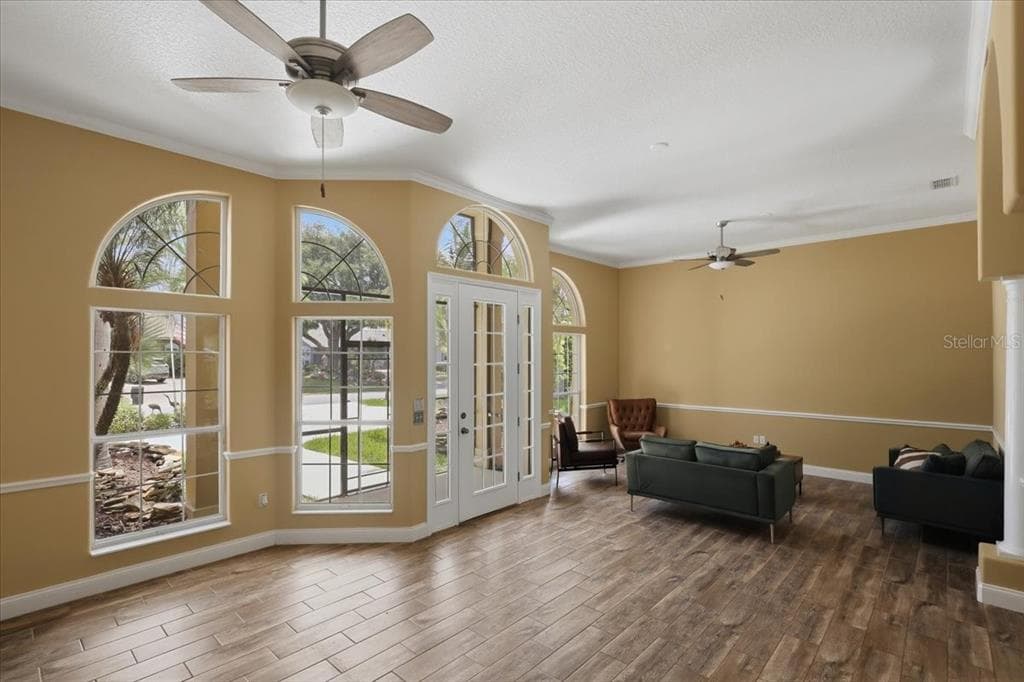 25 COTTONWOOD COURT 5