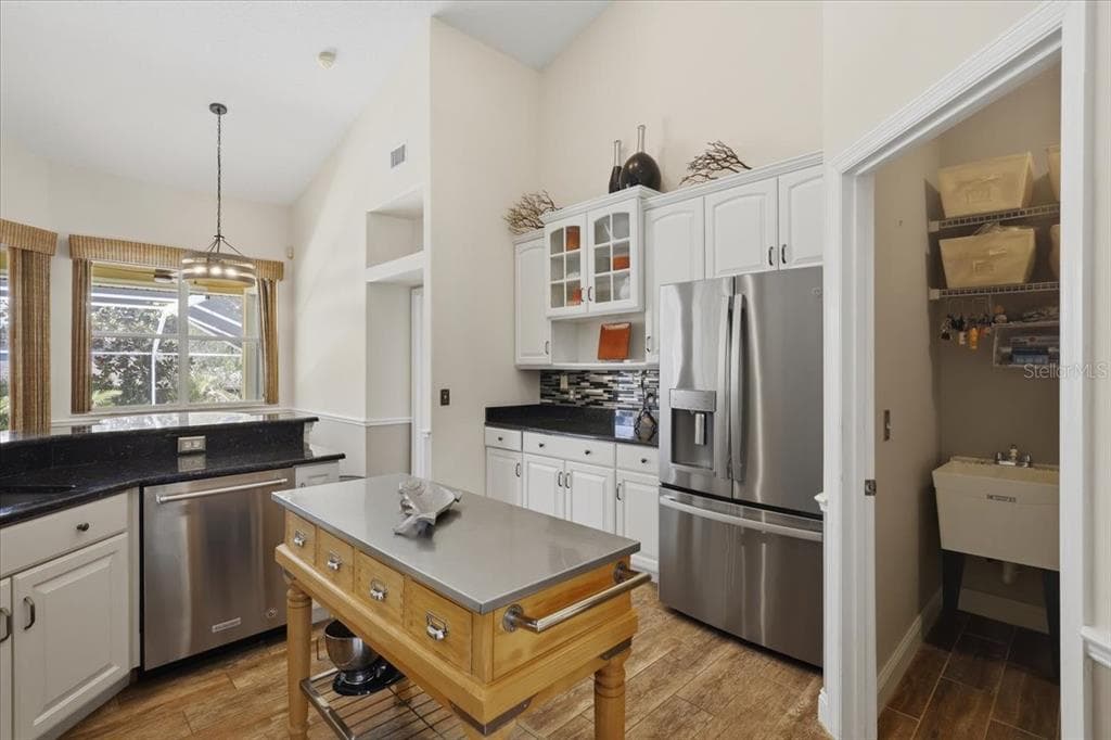 25 COTTONWOOD COURT photo 10