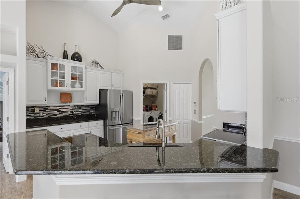 25 COTTONWOOD COURT photo 11