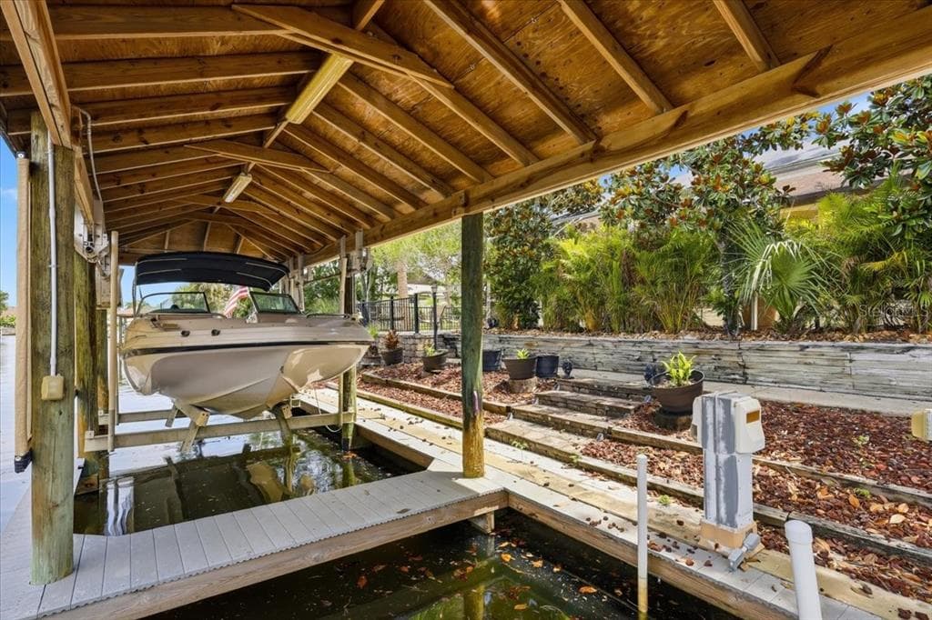 25 COTTONWOOD COURT 4