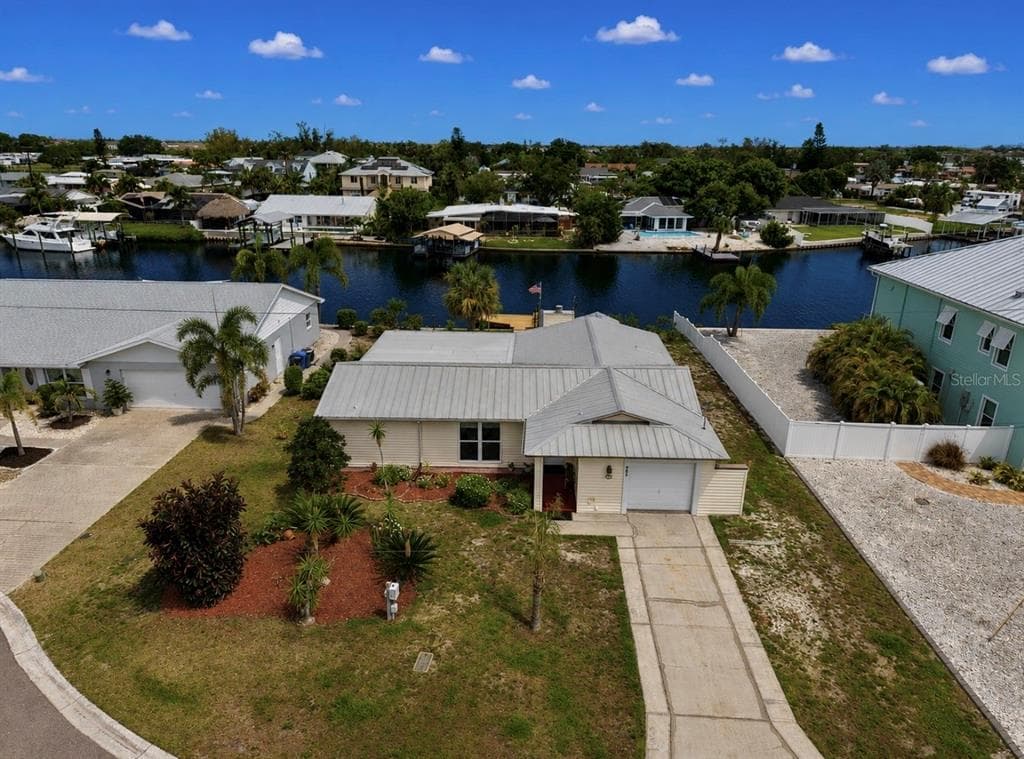 803 LEISEY CIRCLE 1